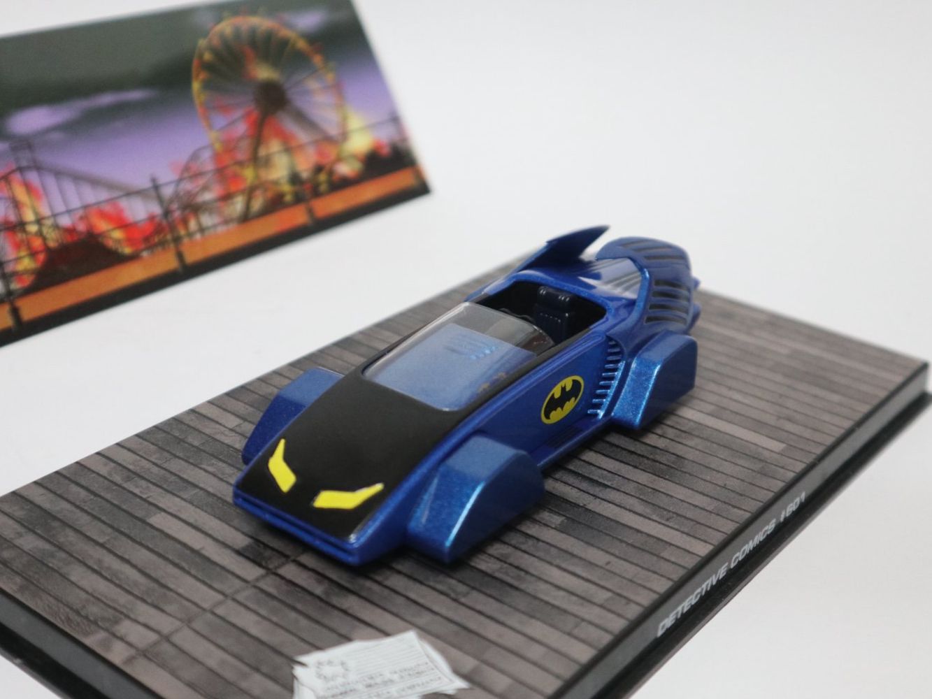 Voitures modèles: Batmobile Detective Comics 601 – Neuf avec emballage d'origine à Eschenbach SG par Astalavista 2