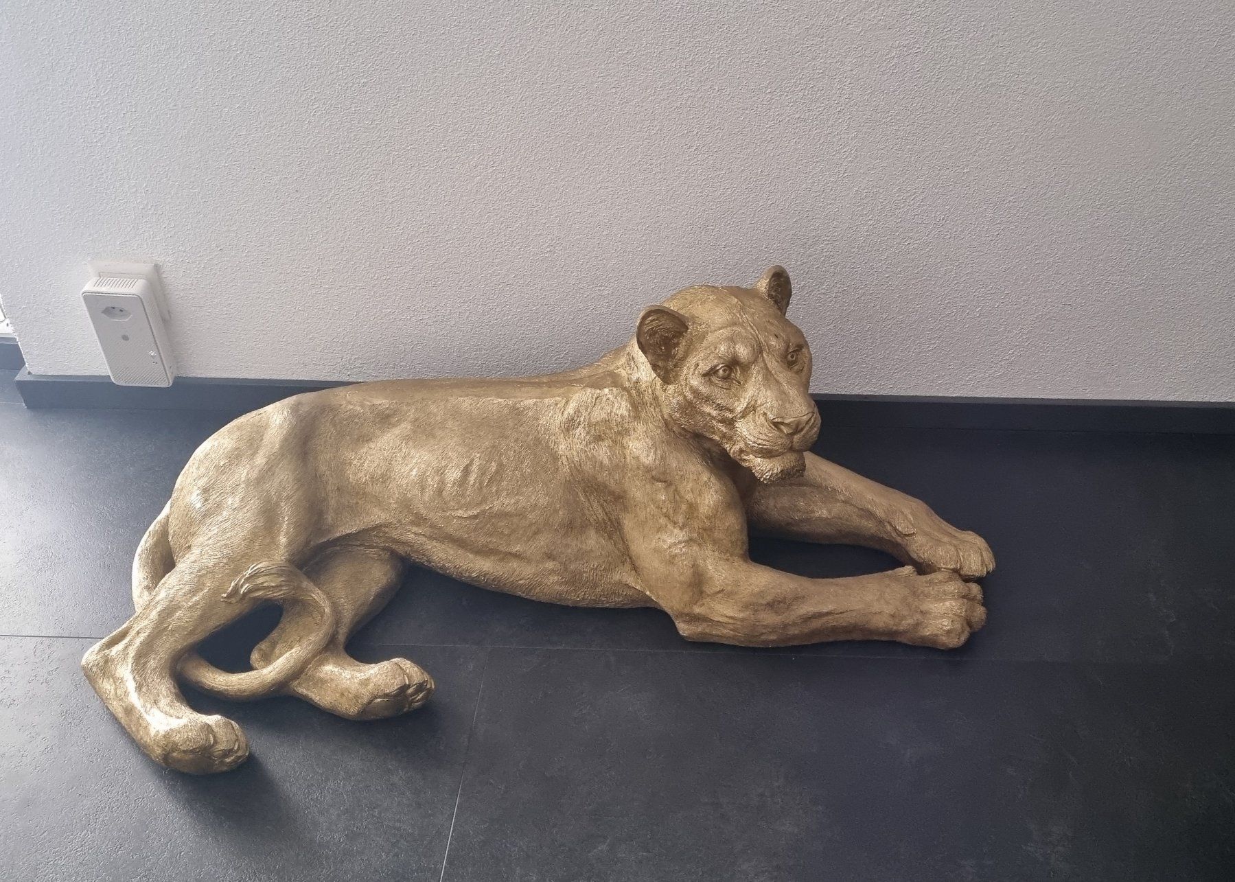 Kare Figurines: Deko Figur Löwe Gold 113cm – Neuf avec emballage d'origine à Oftringen par Leleni 2