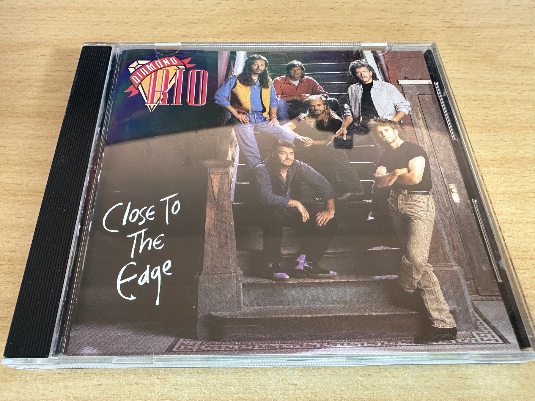 CD: Diamond Rio – Close To The Edge – Usato da Rikon im Tösstal venduto da Alpenmutz