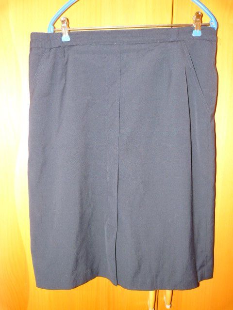 Röcke: Rock Goloix Modell, Gr. 44, dunkelblau – Gebraucht aus Nunningen von Fashion-Ave51 1
