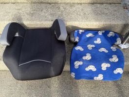 Zwei Kindersitzerhöhungen schwarz und blau gebraucht