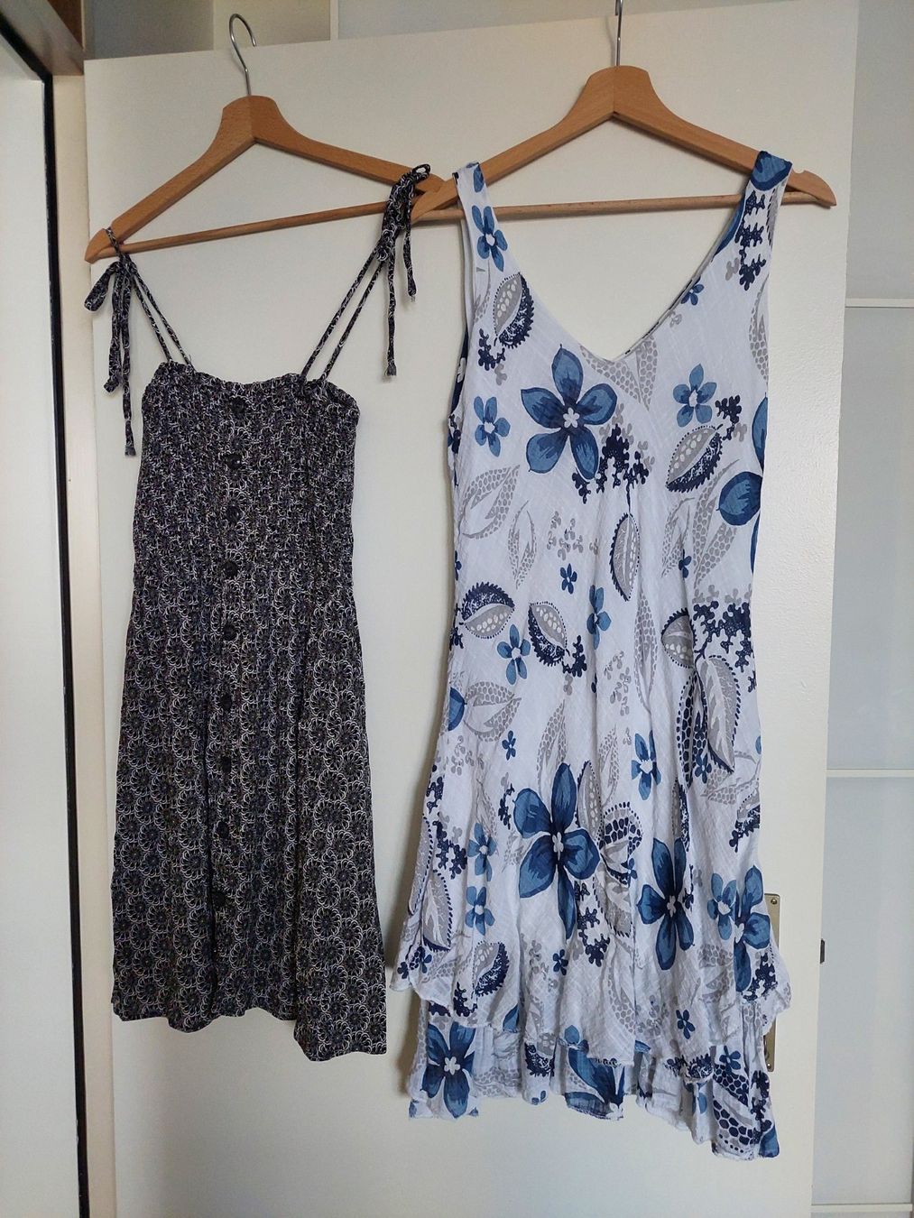 Lotti di vestiti: 22 TEILIGES MARKENKLEIDER PAKET GR. S – Usato da Münchenstein venduto da Strupfi 1