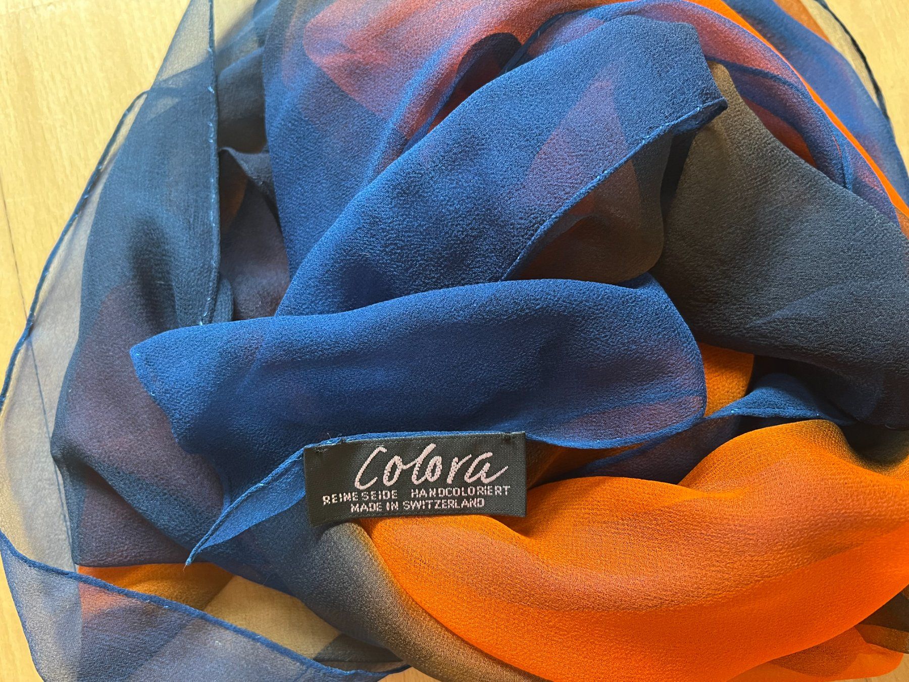 Colora Foulard & Sciarpe: Colora Schal, 100% Seide, Orange/Blau, NEU – Nuovo (secondo la descrizione) da Worb venduto da farben20zauber 2
