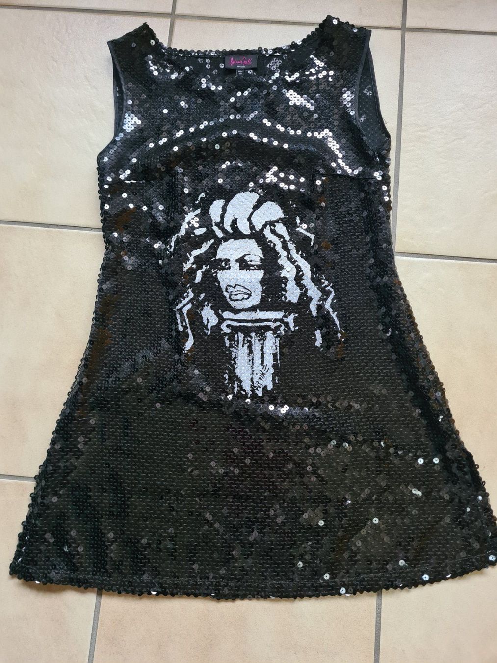 Vestiti: Robe Patricia Field noire à sequins taille 34/36 – Usato da le landeron venduto da canette