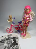 Mattel Barbie Bicyclin' Stacie 1996