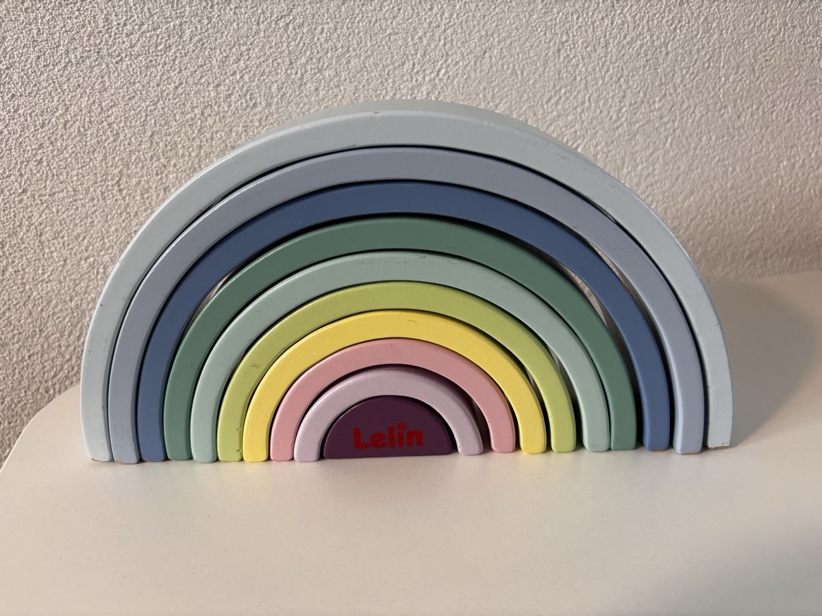 Jouets: Lelin Stapel Regenbogen Holz  – D'occasion à Appenzell par pfa_6gzm