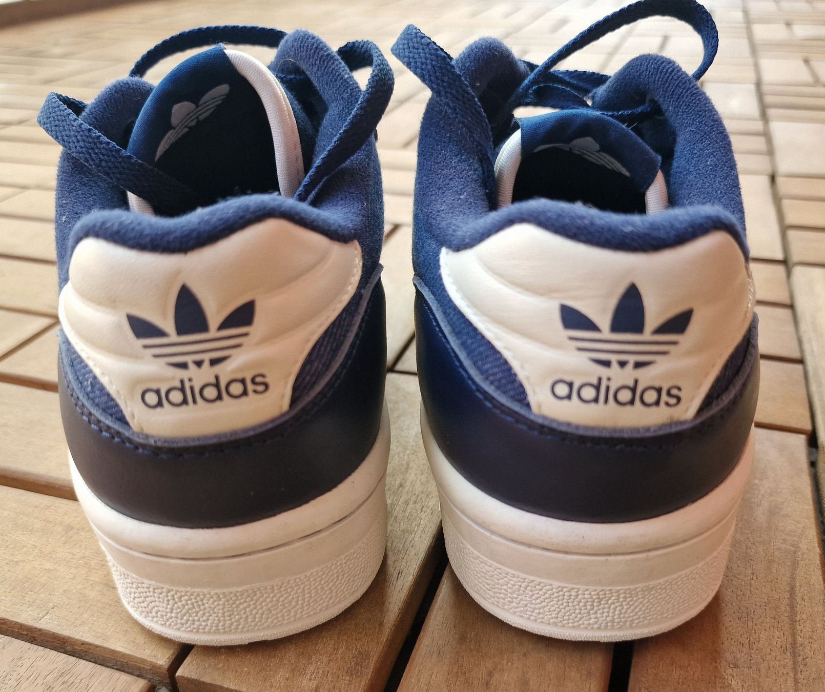 Adidas Herrenschuhe: Adidas Sneaker – Neu (gemäss Beschreibung) aus Zürich von Pero6 5