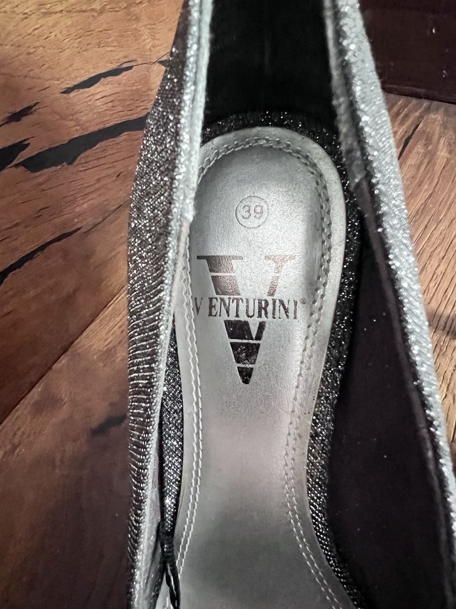 Chaussures femmes: Venturini Pumps glitzer silber Grösse 39 – D'occasion à Unterterzen par syllalex 2
