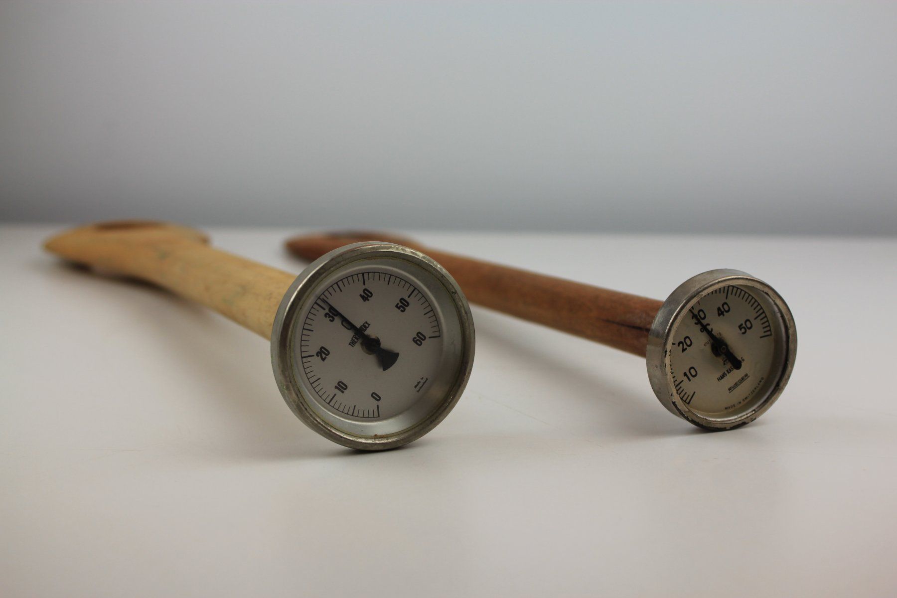 Küchengeräte: 2 Küchen-Thermometer aus Holz – Gebraucht aus Basel von IRMAundFRED 1