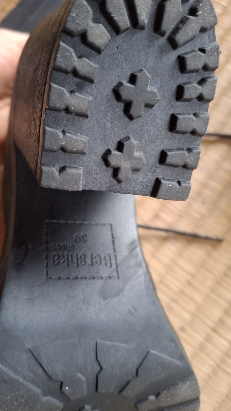 Damenschuhe: Schwarze Schnürboots Gr. 39, Leder, Blockabsatz – Gebraucht aus Brienz BE von mondchatz1 8