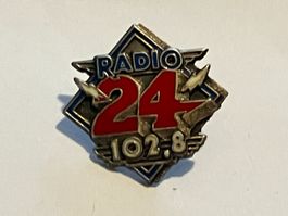 1 Pin Radio 24
