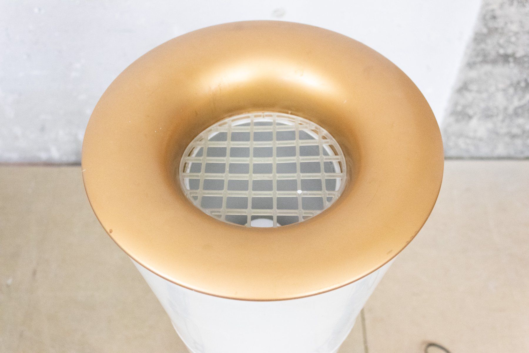 Ikea Lampade: Fackla / Postmoderne Bodenlampe von Ikea (Entwurf ca. 2000) – Usato da Zürich venduto da ZuercherBrockenhaus 4