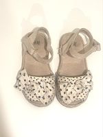 Sandales H&M enfant taille 27, portées 3 fois
