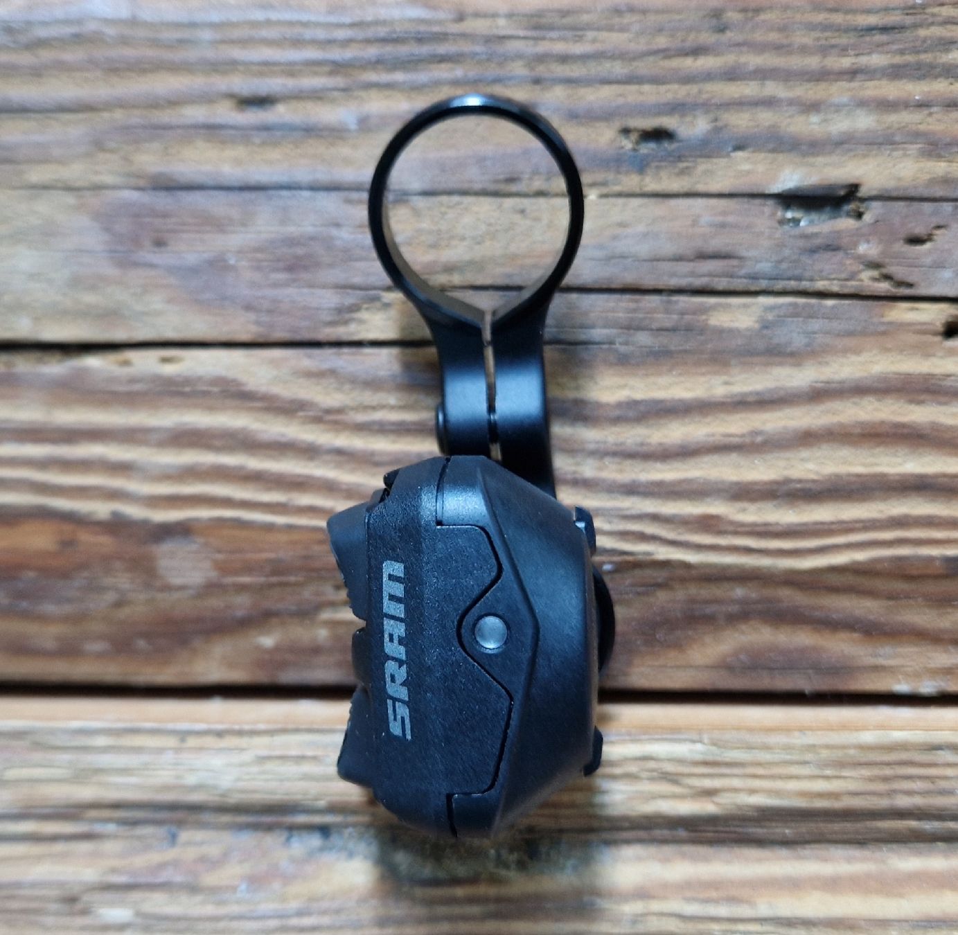 Sram Pezzi di ricambio: SRAM AXS POD Ultimate Controller Concave Buttons V2 – Nuovo (secondo la descrizione) da Glattfelden venduto da AebiCycles 2