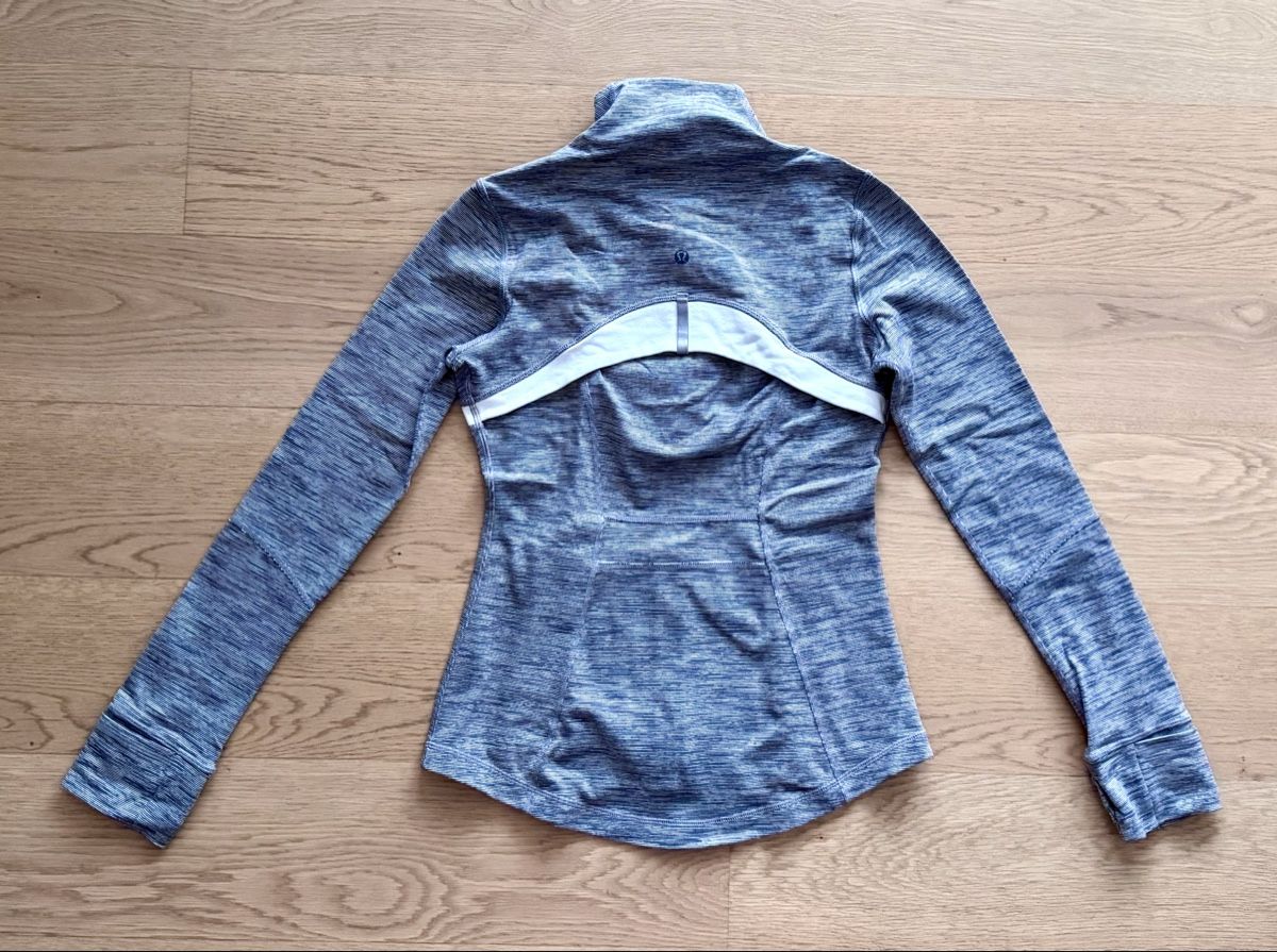 Lululemon Jacken: Lululemon Jacke/Pulli Grösse 6 – Gebraucht aus Zürich von ImaShela 1
