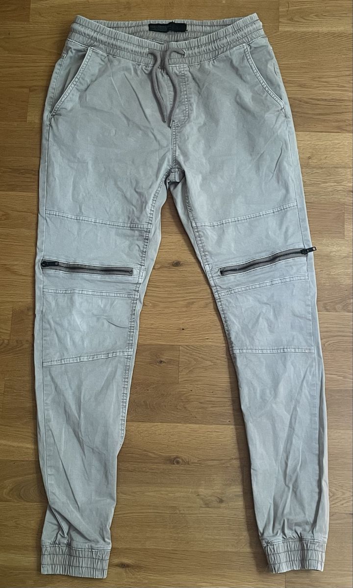 Pantalons: Clockhouse Slim Jogger Hose – D'occasion à Himmelried par Lucas1212