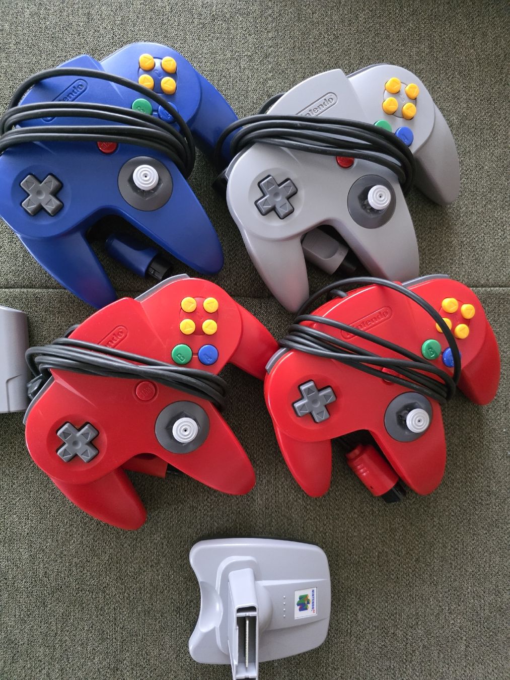 Nintendo Jeux: Nintendo 64 Spiele und Controller Konvolut – D'occasion à Bottighofen par syogar 2