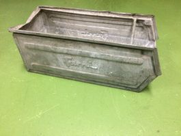INDUSTRIAL DESIGN CASSETTA IN FERRO ZINCATO usata 50 x21 x20