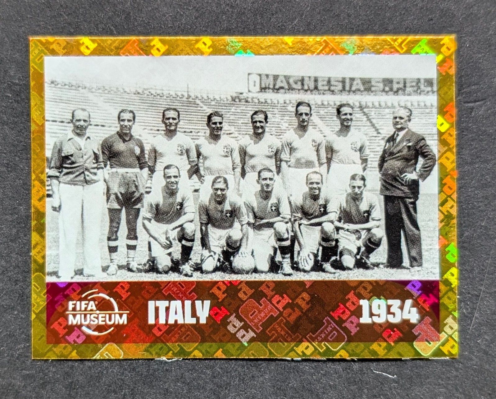 Panini Carte collezionabili: FWC 9---Panini WM 2026 – Nuovo e nell'imballaggio originale da Hittnau venduto da stamps_and_coins