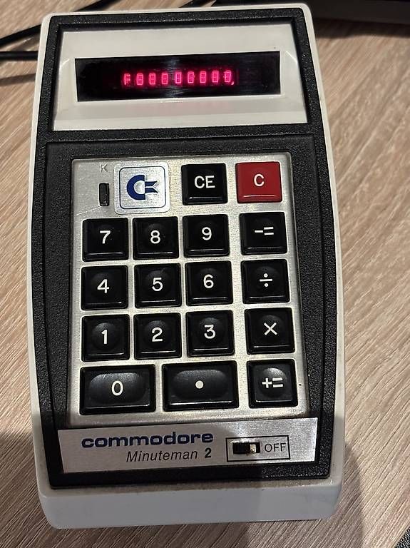 Taschenrechner: Commodore MM2 Taschenrechner – Gebraucht aus Ballwil von Buggy20