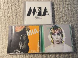 3x MIA.