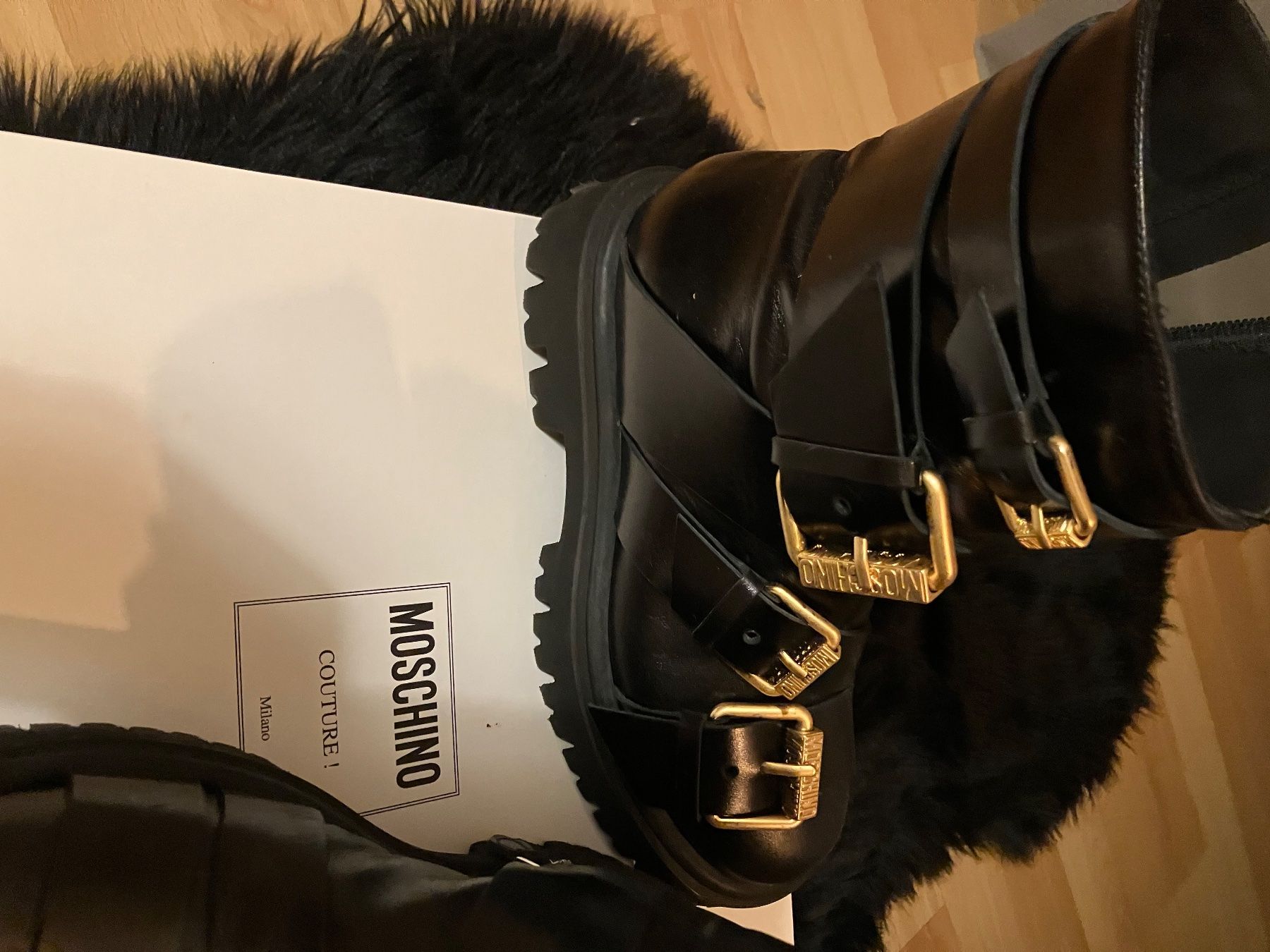 Moschino Scarpe da donna: Boots moschino noires montantes – Usato da Boncourt venduto da Ambiance 2