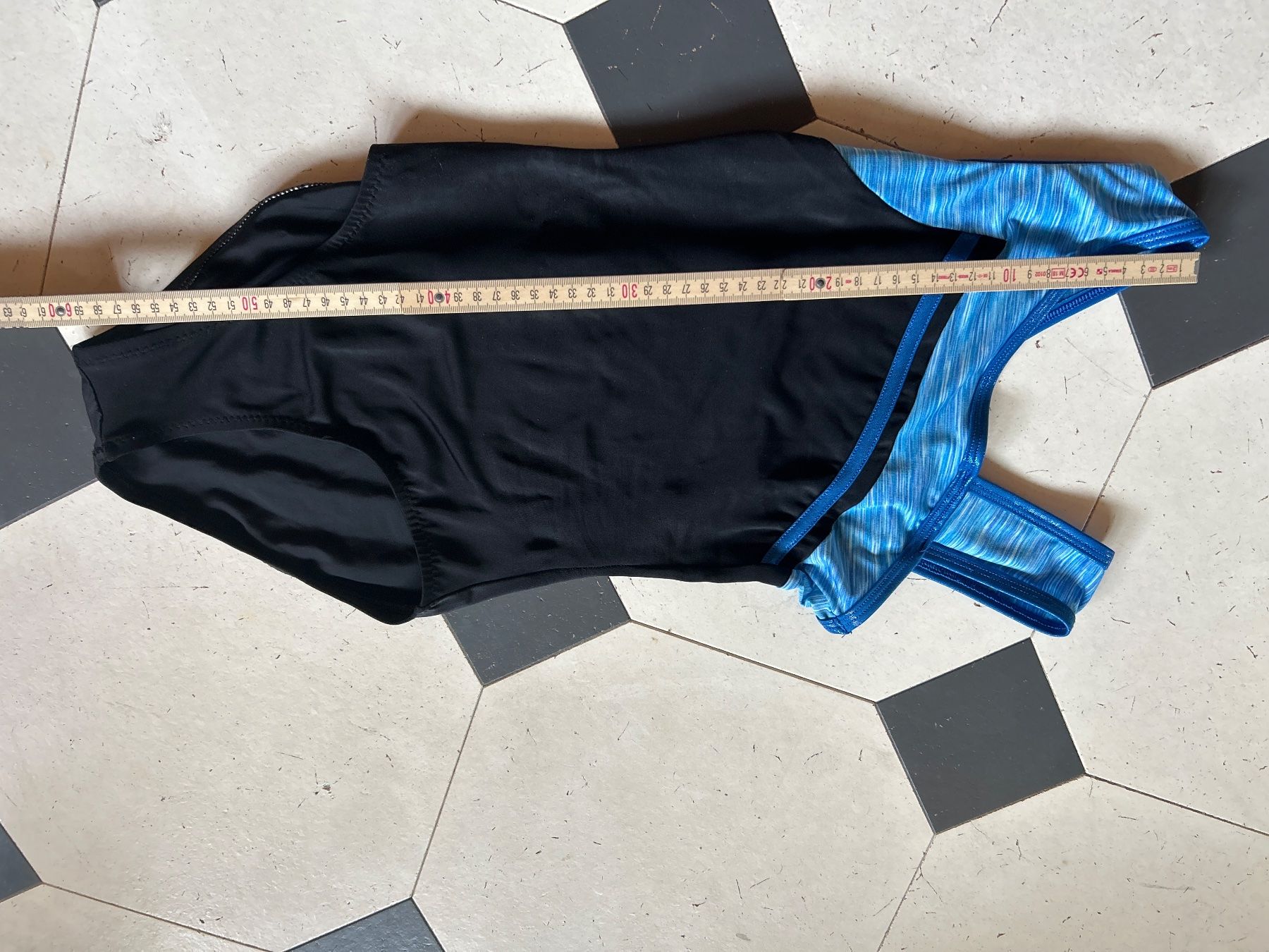 Scarpe, pantaloni & magliette da ginnastica: Turngwändli, Grösse ca. 152/158 – Usato da Bubikon venduto da arvaka 2