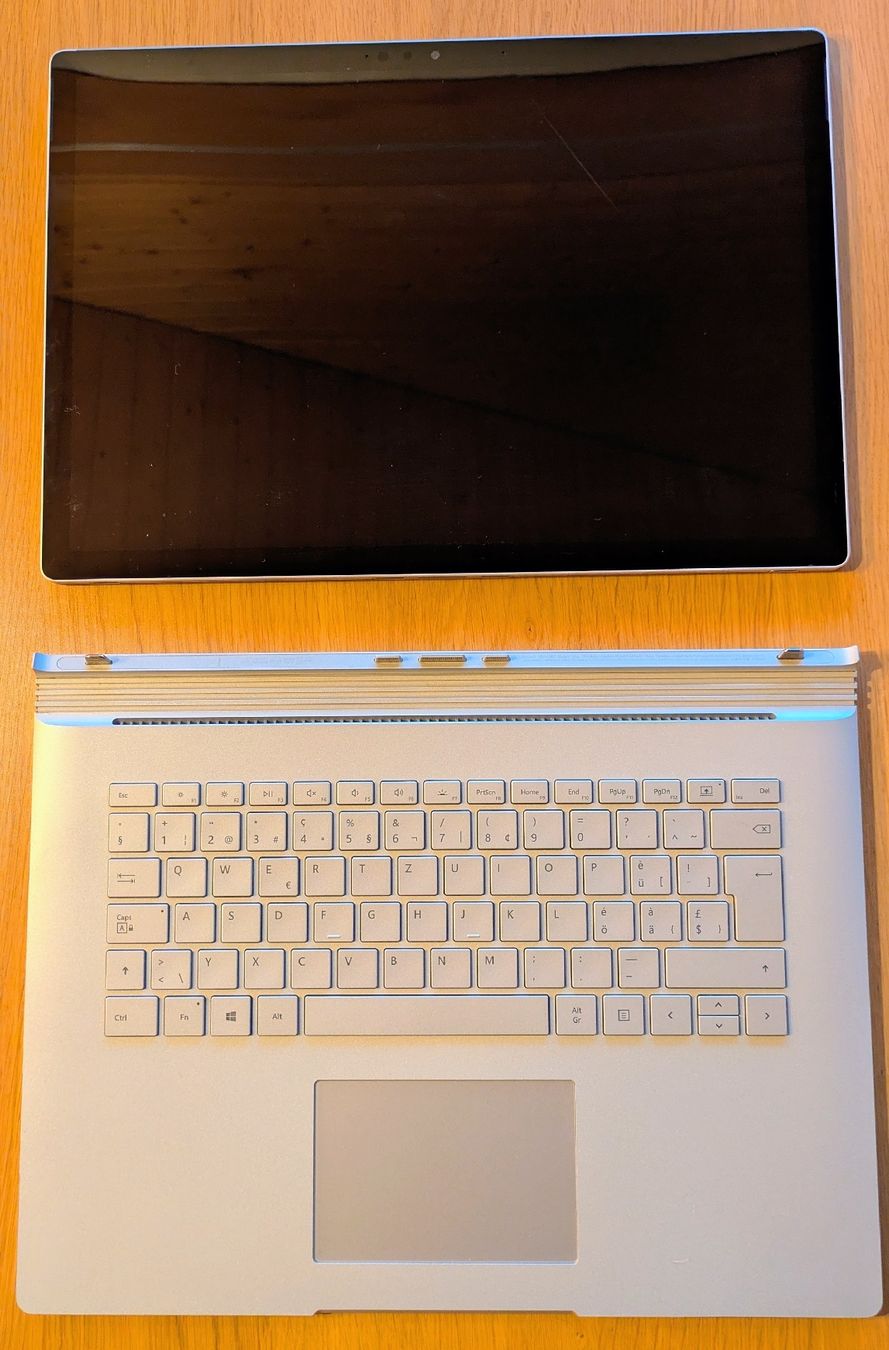 Microsoft Notebook: Microsoft Surface Book 2 (16 GB RAM) – Usato da Aarau venduto da Nosewalker 1