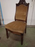 Antiker Stuhl, Vintage-Stil
