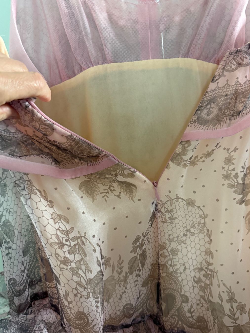 Vestiti: Kleid aus Seide. Gr. 38, neu – Nuovo (secondo la descrizione) da Reigoldswil venduto da benja01 6
