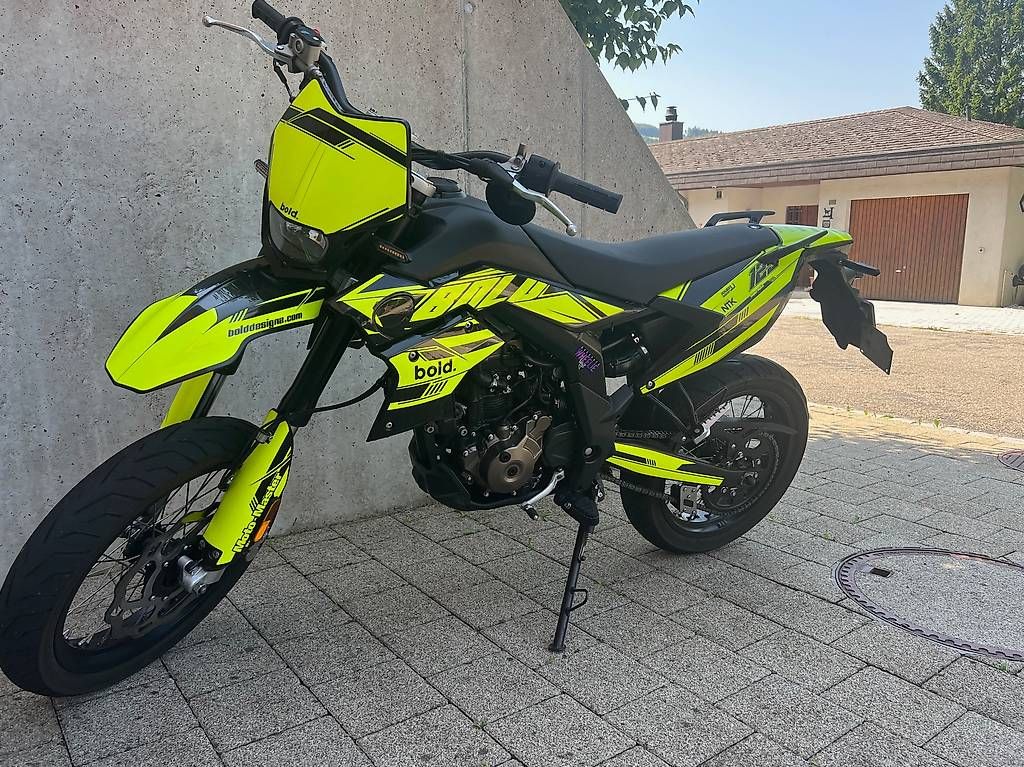 Strada: KL KXE 125ccm Supermoto – Usato da Läufelfingen venduto da phi_7vxs