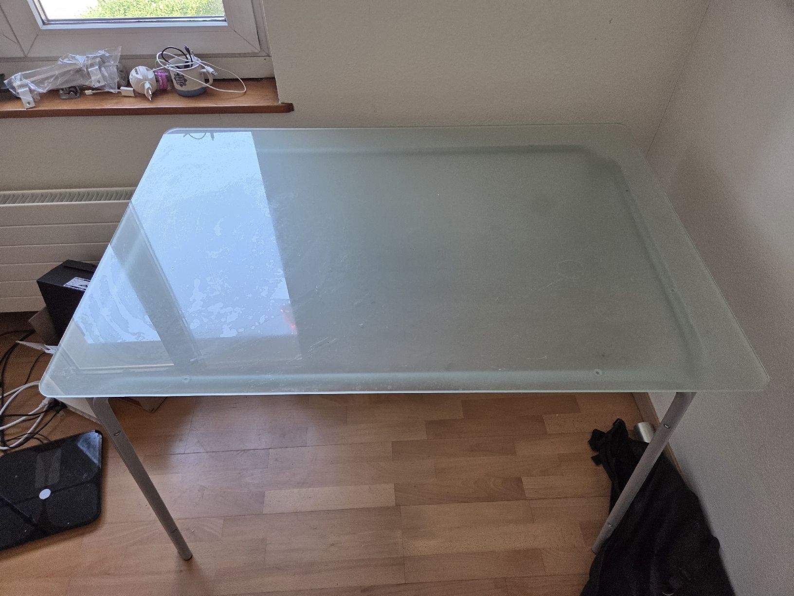 Sedie: Office Chair with Glass Table used condition – Usato da Zürich venduto da han_kf9f 2
