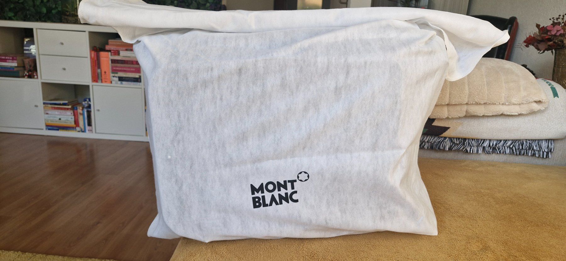 Montblanc Valigie: Montblanc black cabin luggage – Nuovo (secondo la descrizione) da Bonstetten venduto da Denitza87 7
