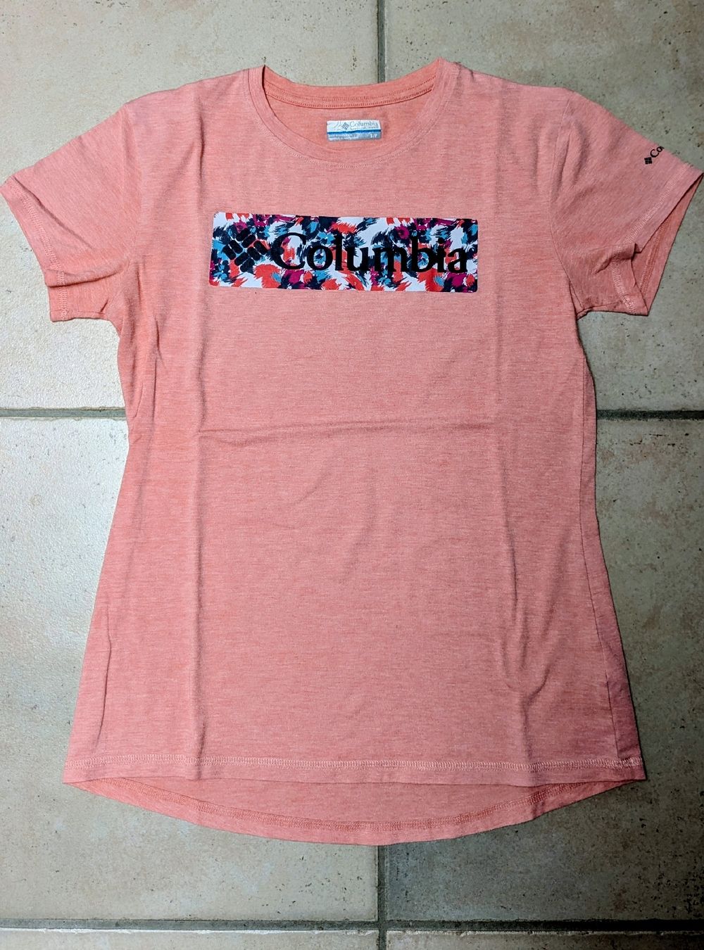 Columbia T-shirt: Columbia Tshirt - Taille S – Usato da Euseigne venduto da Barbichette