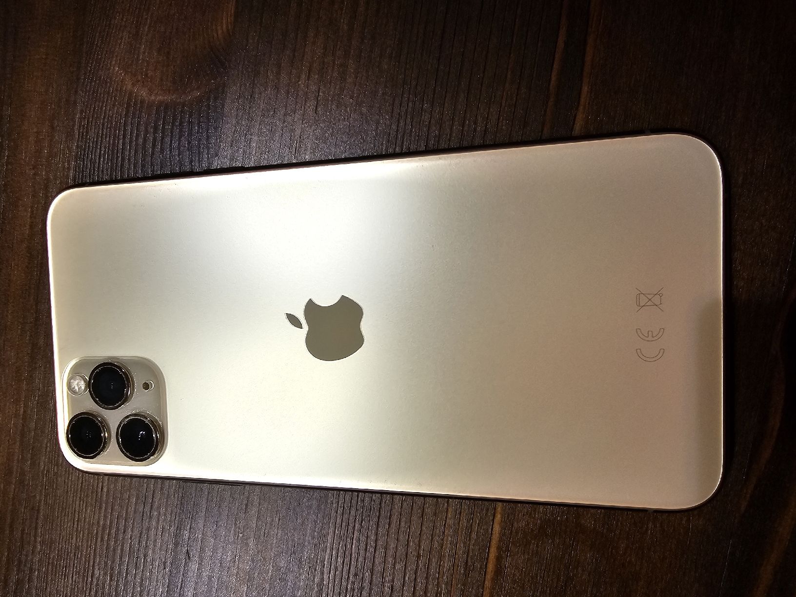 Apple Handys / Smartphones: iPhone 11 pro max 256gb gold – Gebraucht aus Wetzikon ZH von