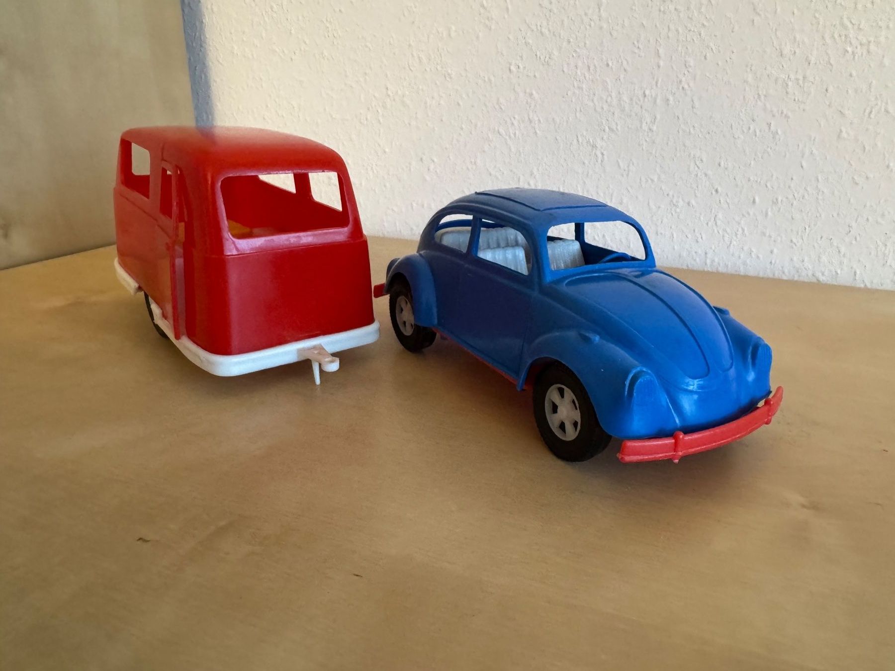 Giocattoli: VW-Käfer mit Wohnwagen – Usato da Luzern venduto da lbreu 8