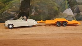 Jaguar Sport mit Autoanhänger von Wiking