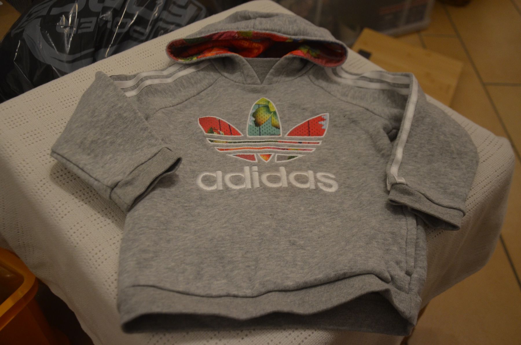 Maglioni & Felpe: TAILLE 86 - SWEATSHIRT ADIDAS – Usato da Chiasso venduto da Dolly015