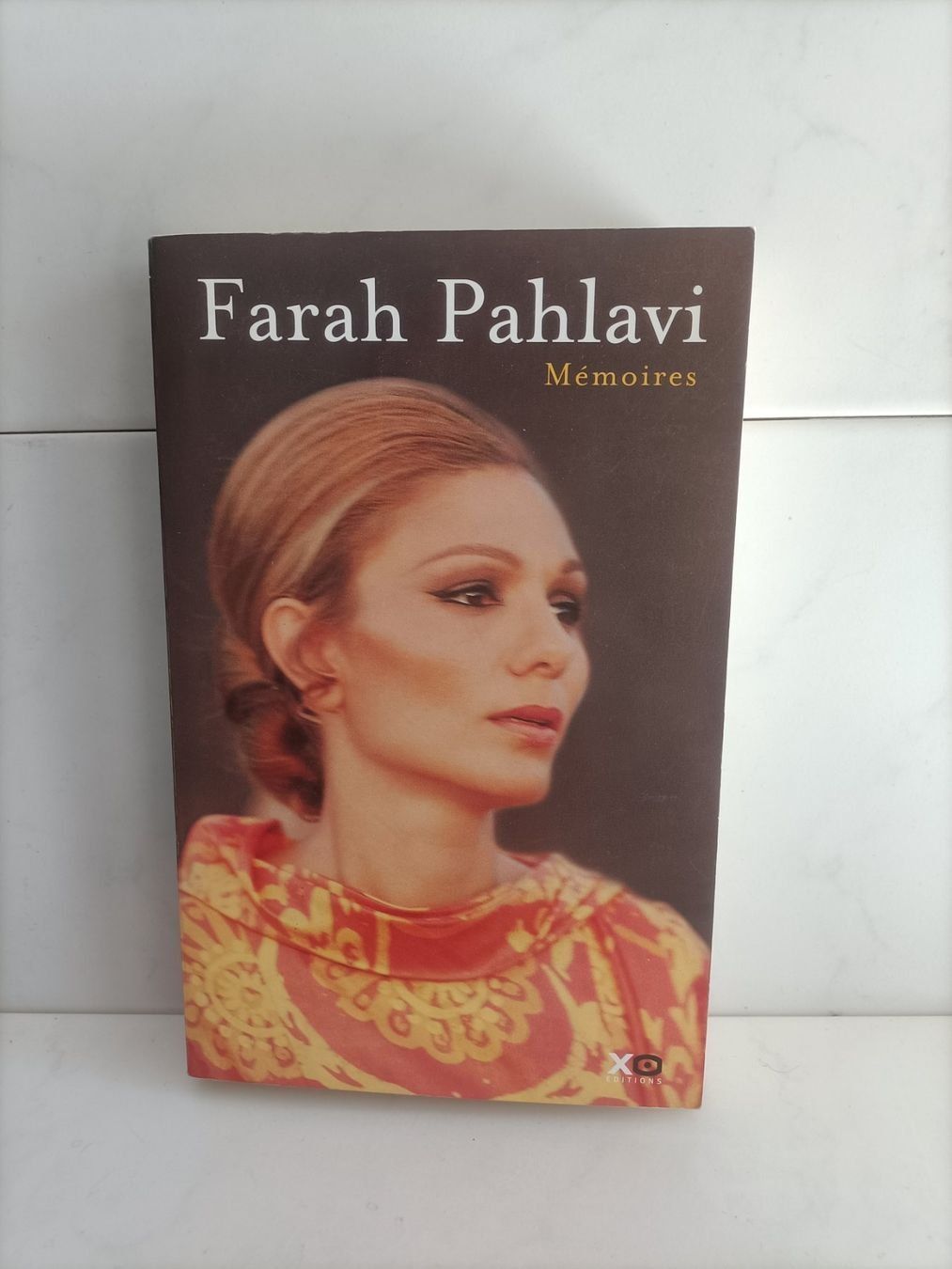 Bücher: Mémoires / Farah Pahlavi / XO 2003 – Gebraucht aus crans montana von AB3963