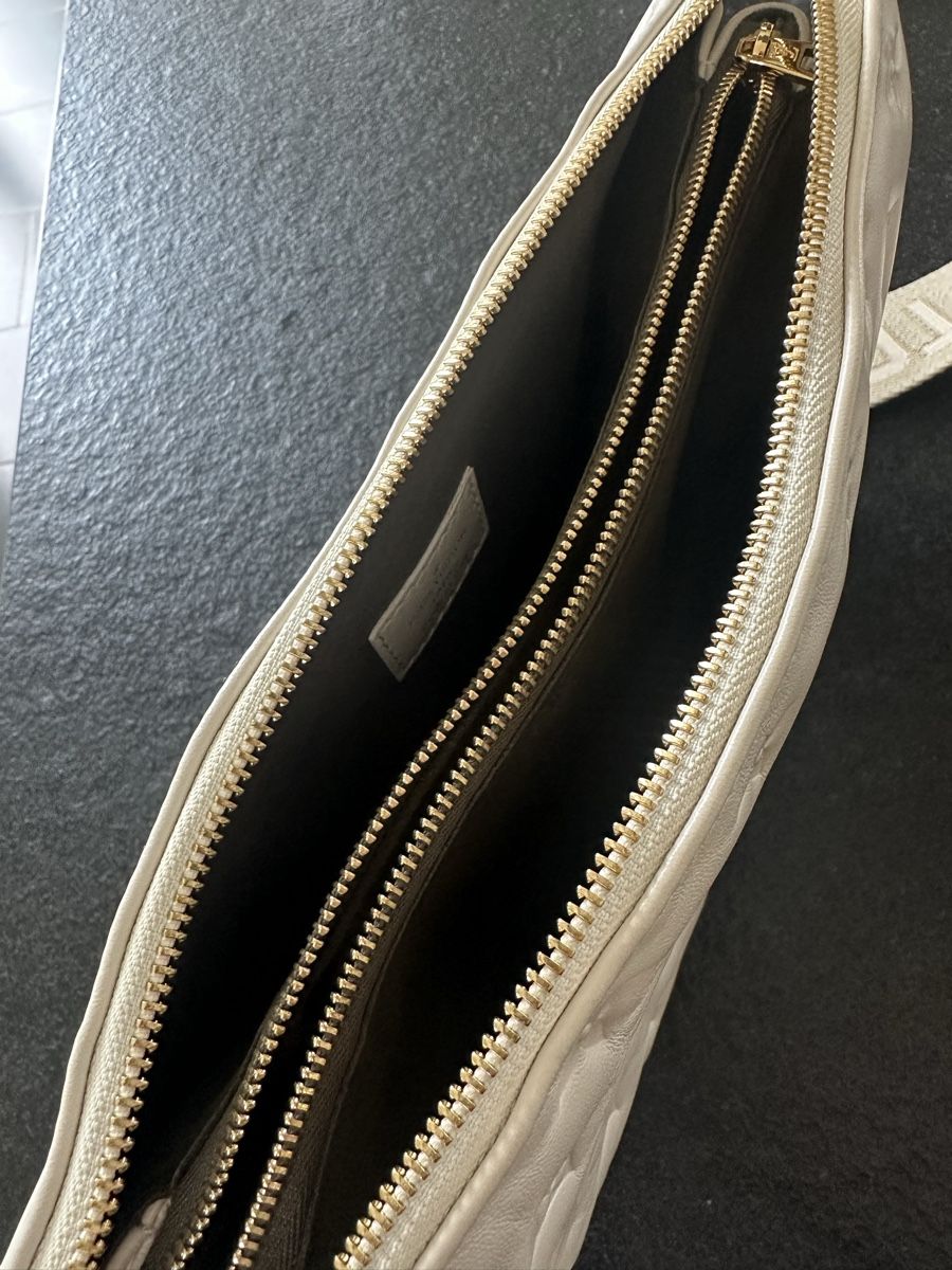 Louis Vuitton Borse da donna: Louis Vuitton Coussin Beige – Usato da Mörschwil venduto da Pewilli 2