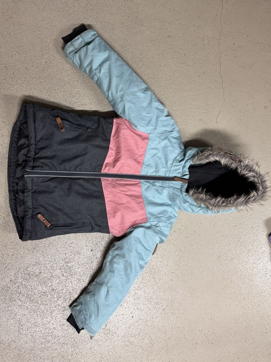 Giacche & Cappotti: Mädchen Winterjacke Gr. 116 – Usato da Oeschgen venduto da Mich_elle