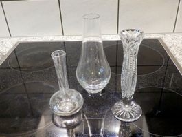 3 zierliche Vasen Kristallglas, klar, 18, 17 und 14cm hoch