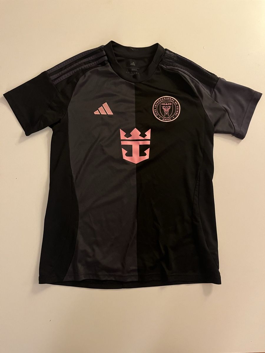Canottiere & Pantaloni: Inter Miami Messi Shirt – Usato da Köniz venduto da jan_xzq9 1