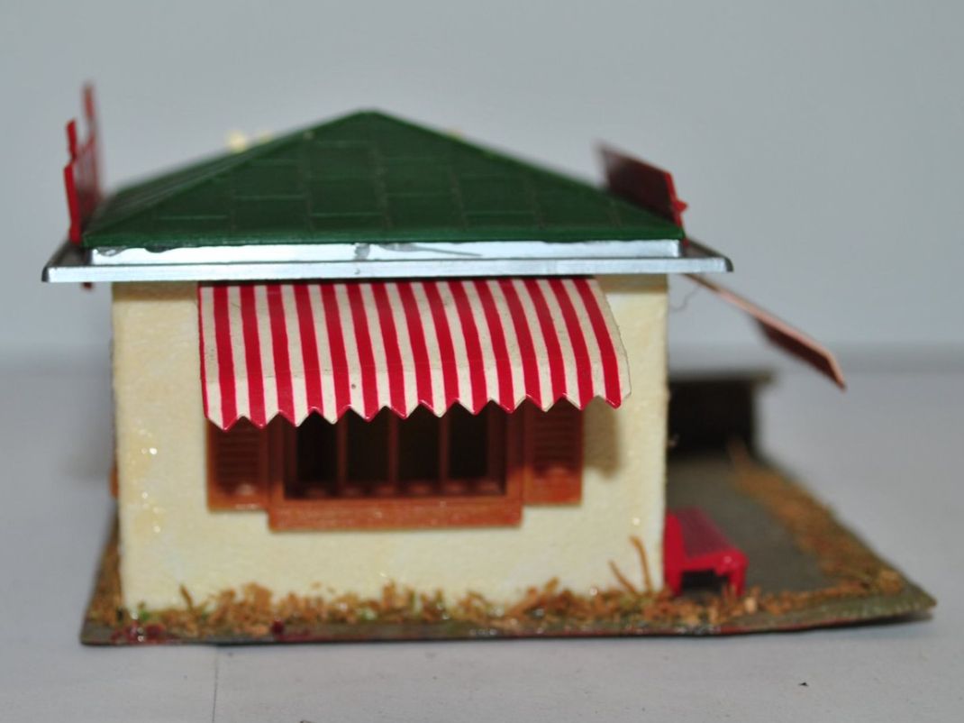 Faller Modelleisenbahnen: Faller Kiosk (PDB129) – Gebraucht aus Aarwangen von Bahnsupport 3