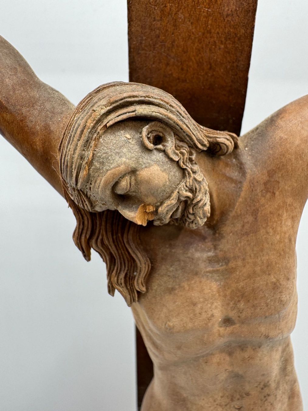 Statuette: Holz-Kruzifix mit Jesus Figur – Usato da Sachseln venduto da BONATI01 2