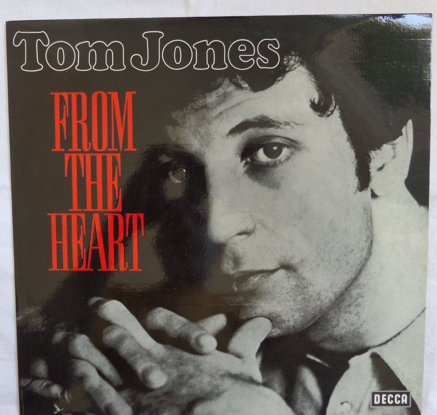Dischi in vinile: Tom Jones - From The Heart – Usato da Genève venduto da CDLPBookS