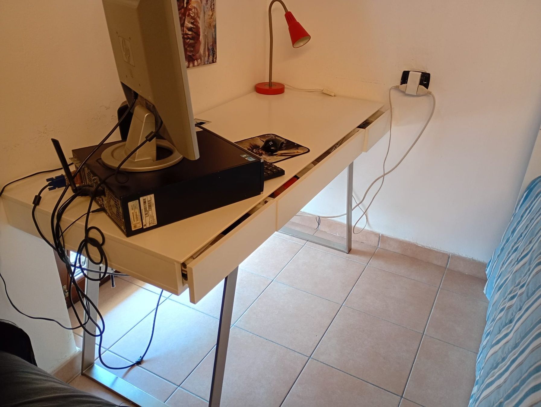 Bureaux: SCRIVANIA – D'occasion à Losone par fdi_fdt7 1
