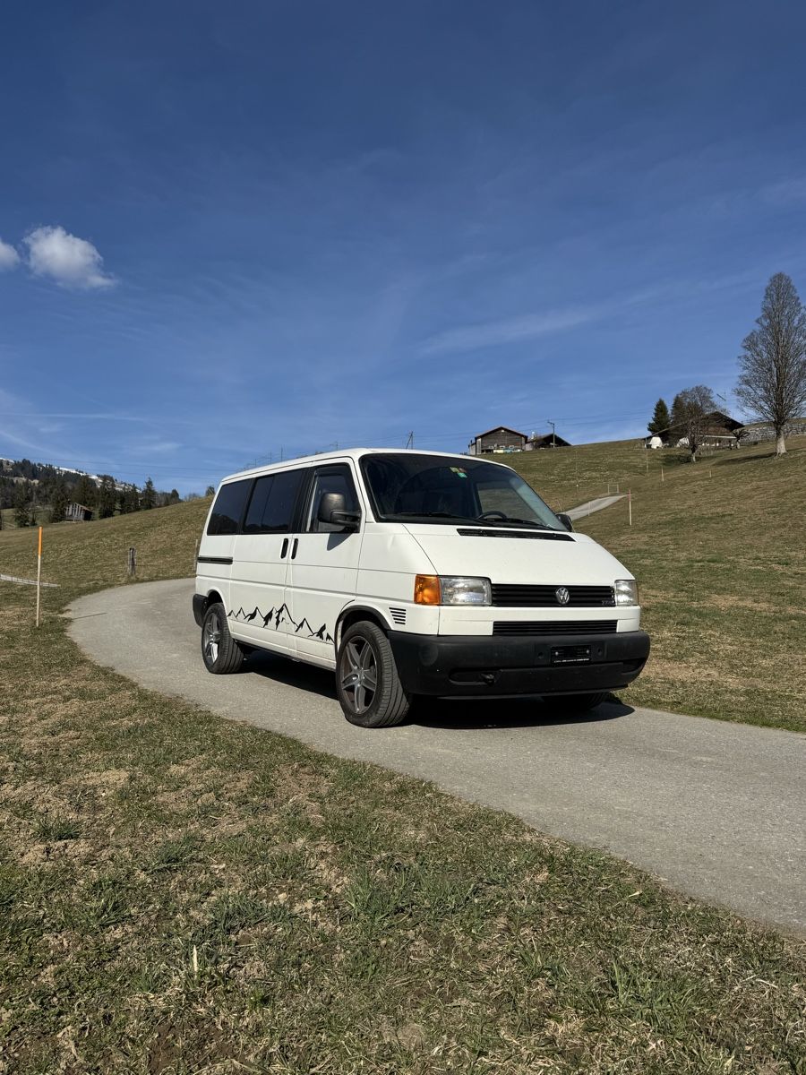 VW Veicoli da campeggio: Vw T4 Campingbus – Usato da Gstaad venduto da raa_tj8d