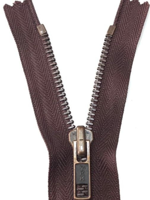 Tessuti: Reißverschluss 22 cm  -  Fermeture éclair 22 cm – Nuovo (secondo la descrizione) da Savagnier venduto da Marderuth