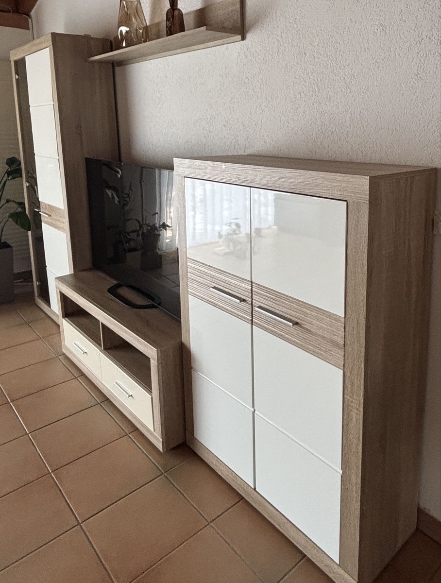 Conforama Vetrine: Vitrine pour salon – Usato da Delémont venduto da Vendeur_3 2
